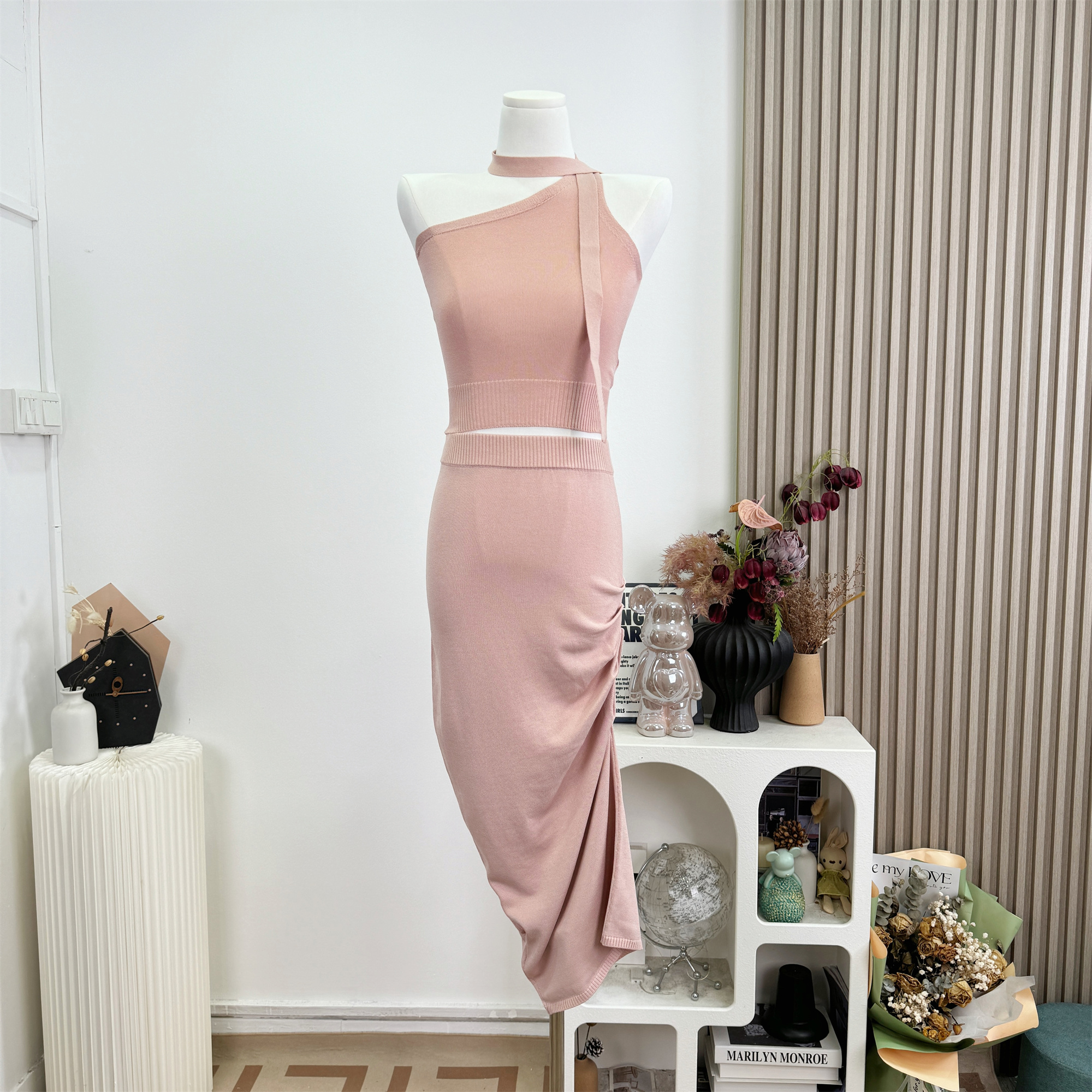 Women Summer Knit Two-Piece Set Slim Off-Shoulder Top and Skirt