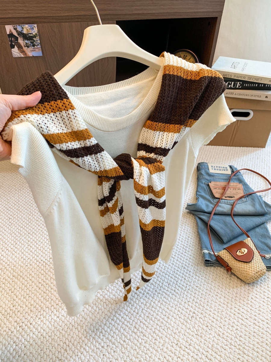 2026 Early Autumn Retro Striped Cape Short Sleeve Knit Top Women Korean Two Piece Set