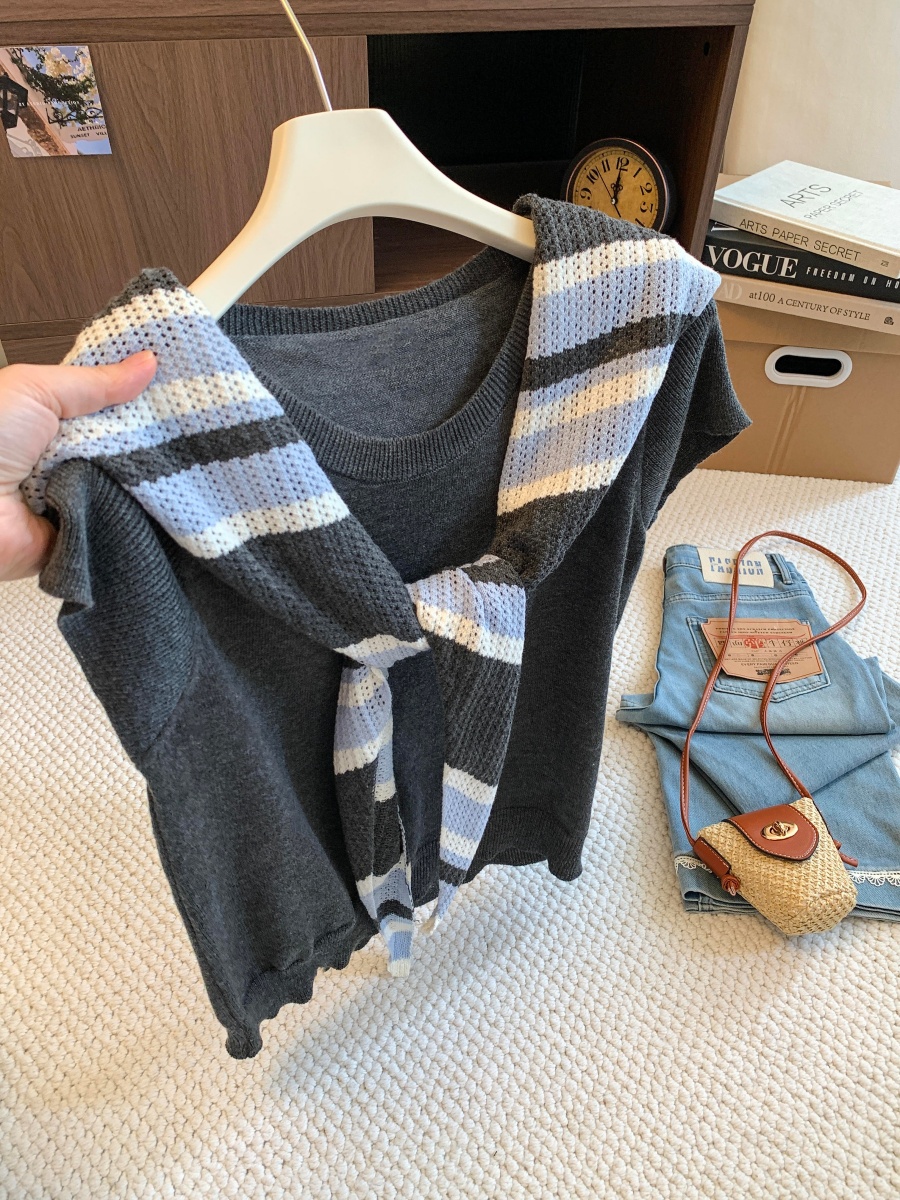 2026 Early Autumn Retro Striped Cape Short Sleeve Knit Top Women Korean Two Piece Set - Image 3
