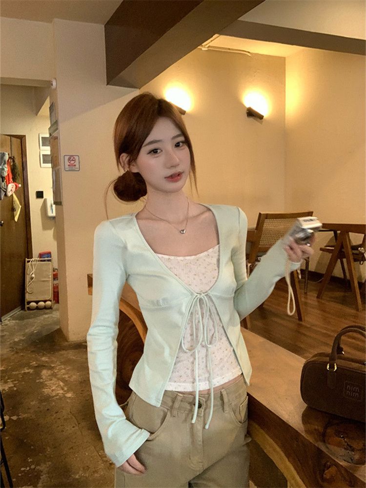 Women's Floral Print Long Sleeve T-Shirt Slim Fit Casual Top - Image 4