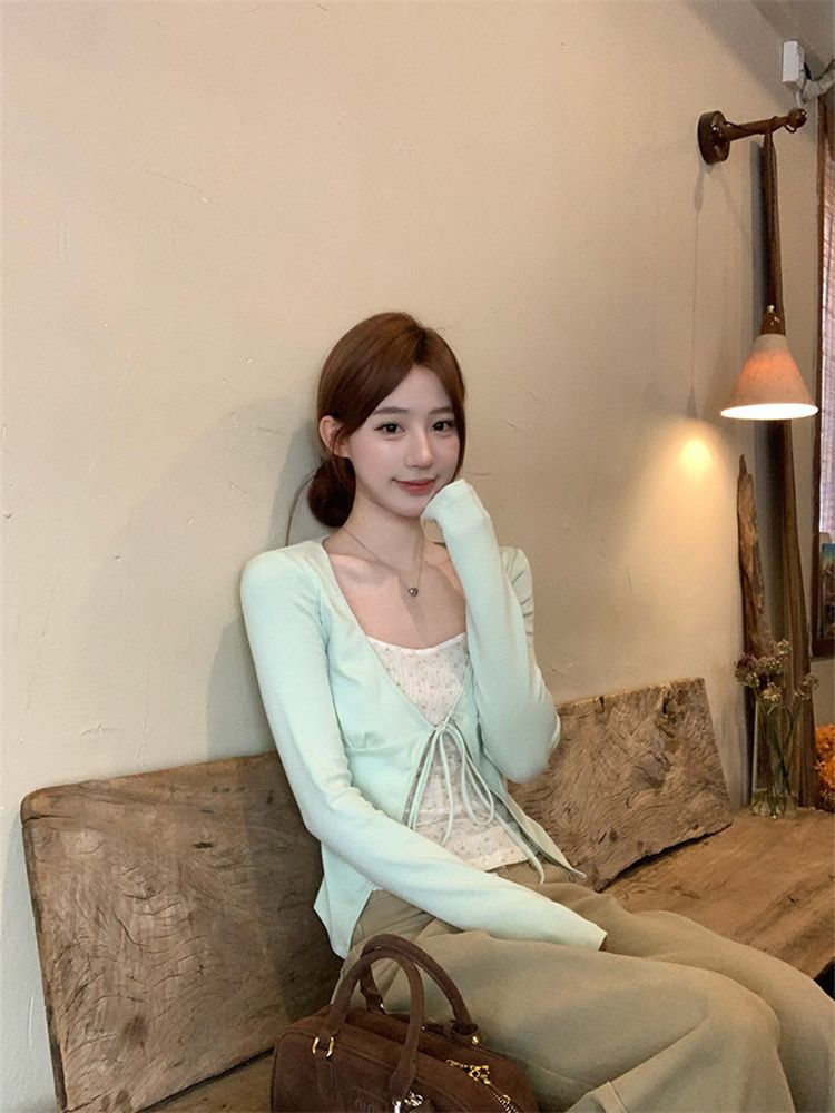 Women's Floral Print Long Sleeve T-Shirt Slim Fit Casual Top - Image 2
