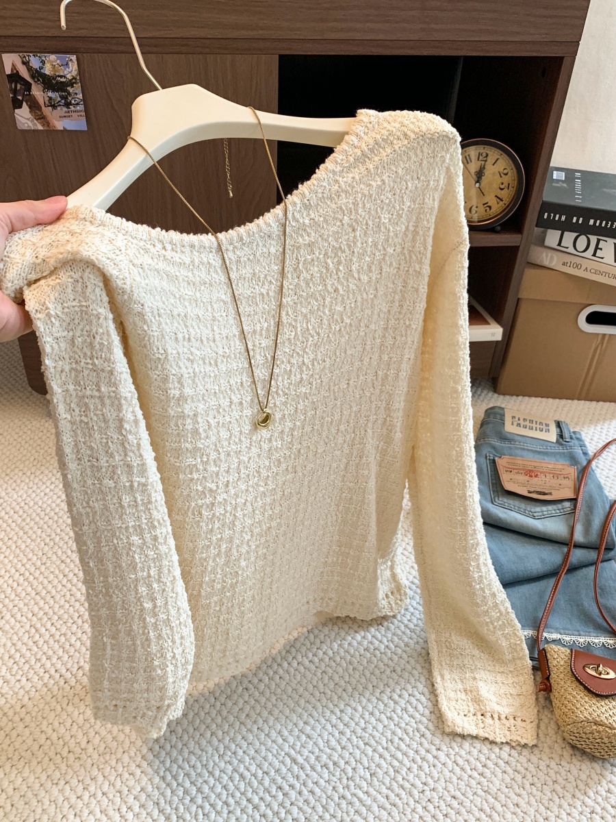 2026 Early Autumn French Vintage Off-Shoulder Knit Top for Women