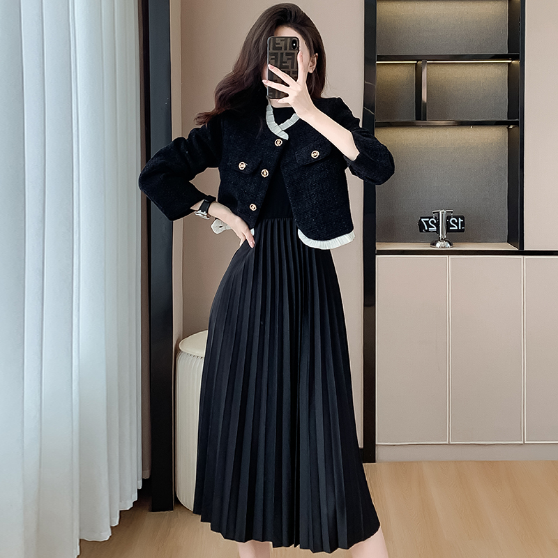 Elegant Two-Piece Women's Set with Long Sleeve Pleated Dress and Jacket