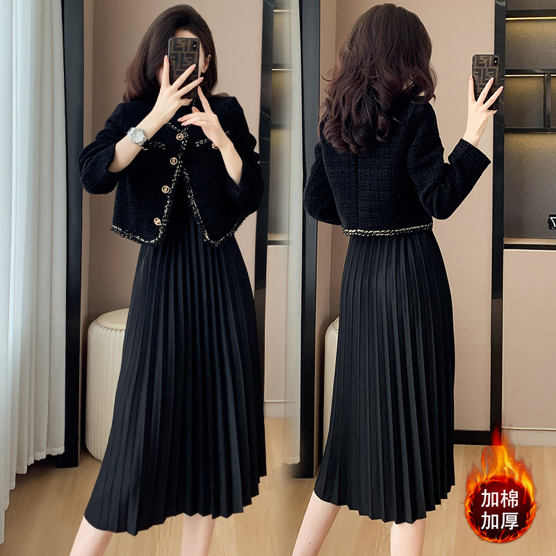 Quilted Two-Piece Set Women's French Style Short Pleated Dress - Image 2