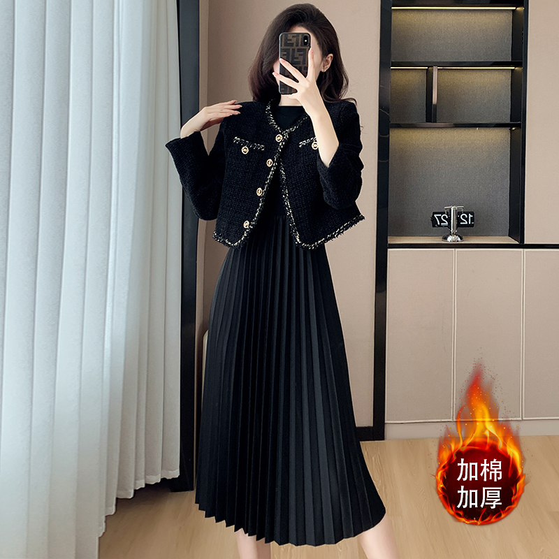 Quilted Two-Piece Set Women's French Style Short Pleated Dress - Image 4