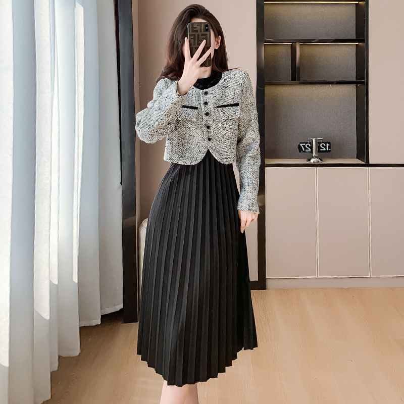 Women's Two-Piece Dress Set with Tweed Jacket and Pleated Skirt - Image 5